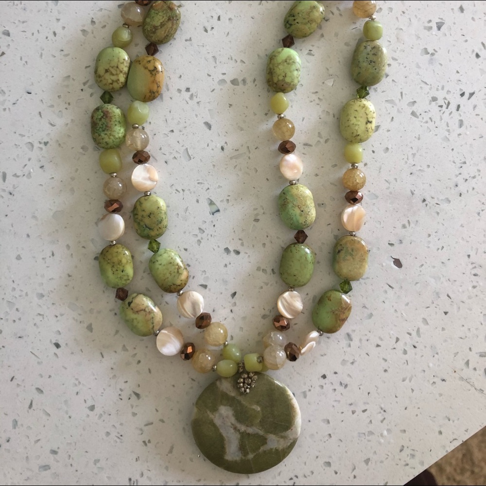 Stone and beads necklace
